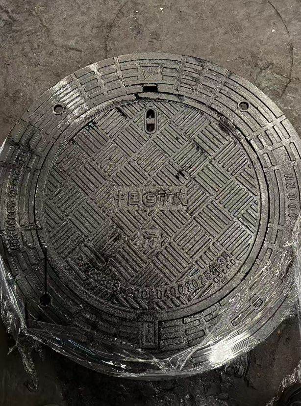 云龙球墨铸铁防沉降井盖展示